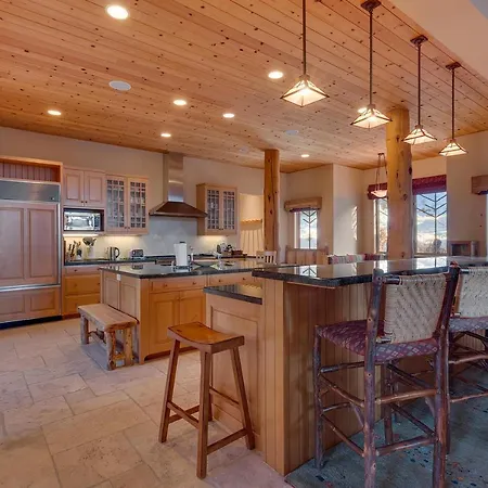 Sundance Lodge -Mountain Home W Views Of Palisades - Ski Shuttle, Pets Okay!